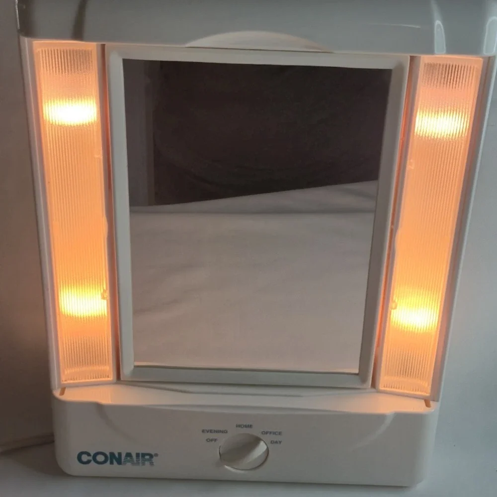 Conair Reflections Lighted Makeup Mirror 5X/1X 4 Light Settings Double Sided